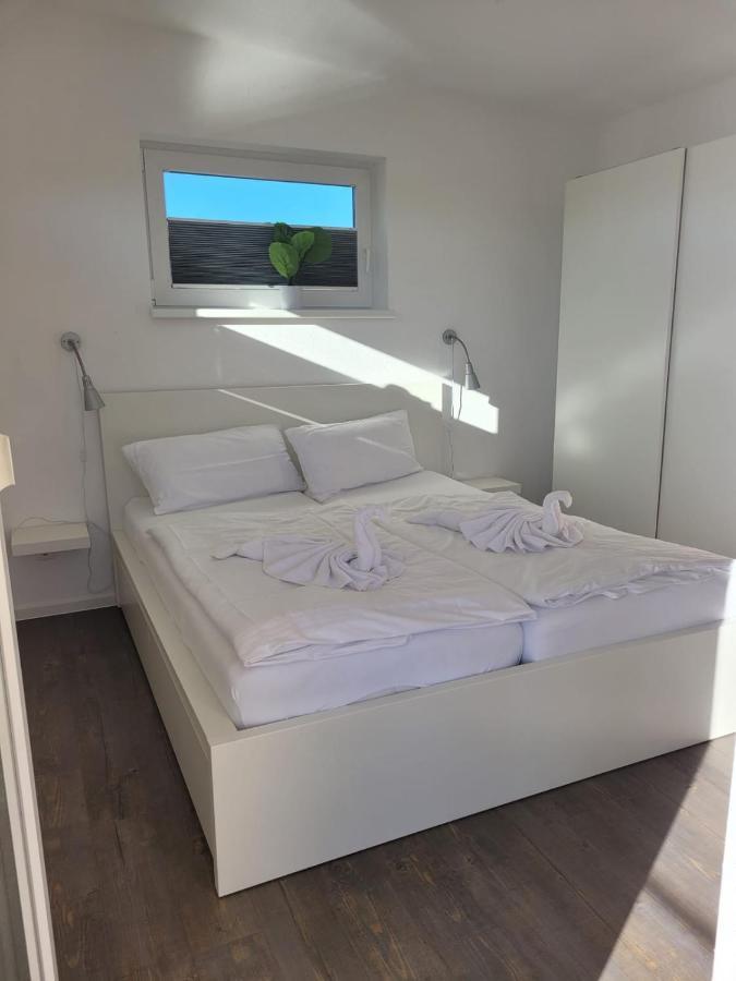 Hotel 4 Sterne Dtv Floating House à Kröslin Extérieur photo