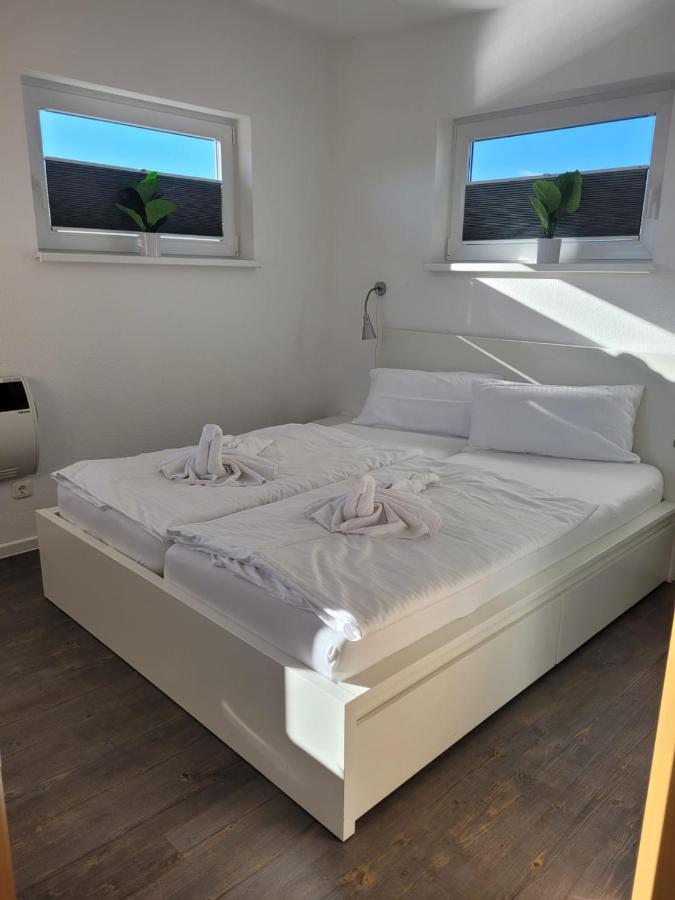 Hotel 4 Sterne Dtv Floating House à Kröslin Extérieur photo